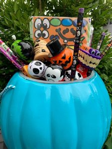 Teal pumpkin with allergy safe items